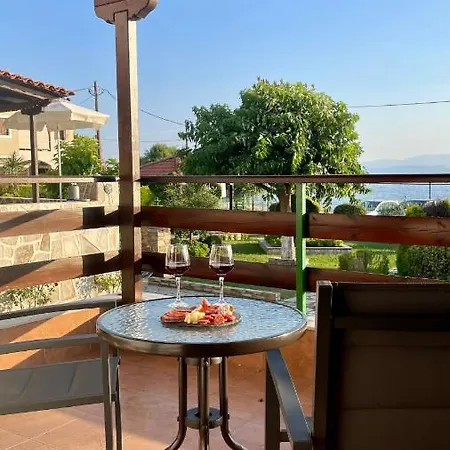 לינה וארוחת בוקר Anemos Pelion Seaview קאלה נרה